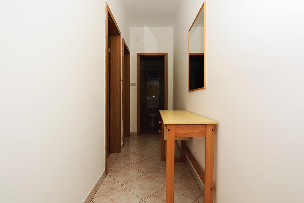 Apartments Lucija Sukošan Extérieur photo